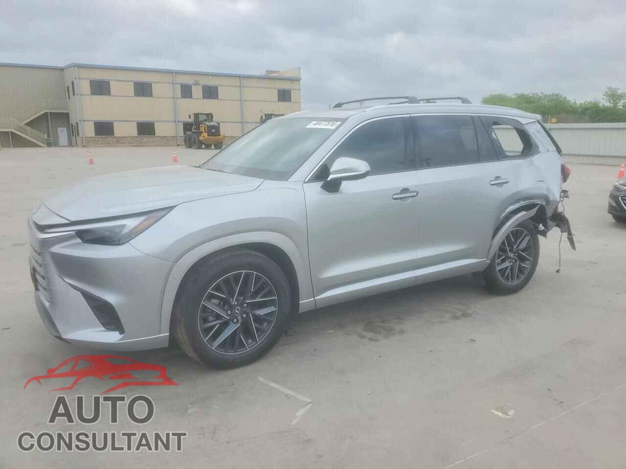 LEXUS UNKNOWN 2025 - 5TDAAAA6XSS015437
