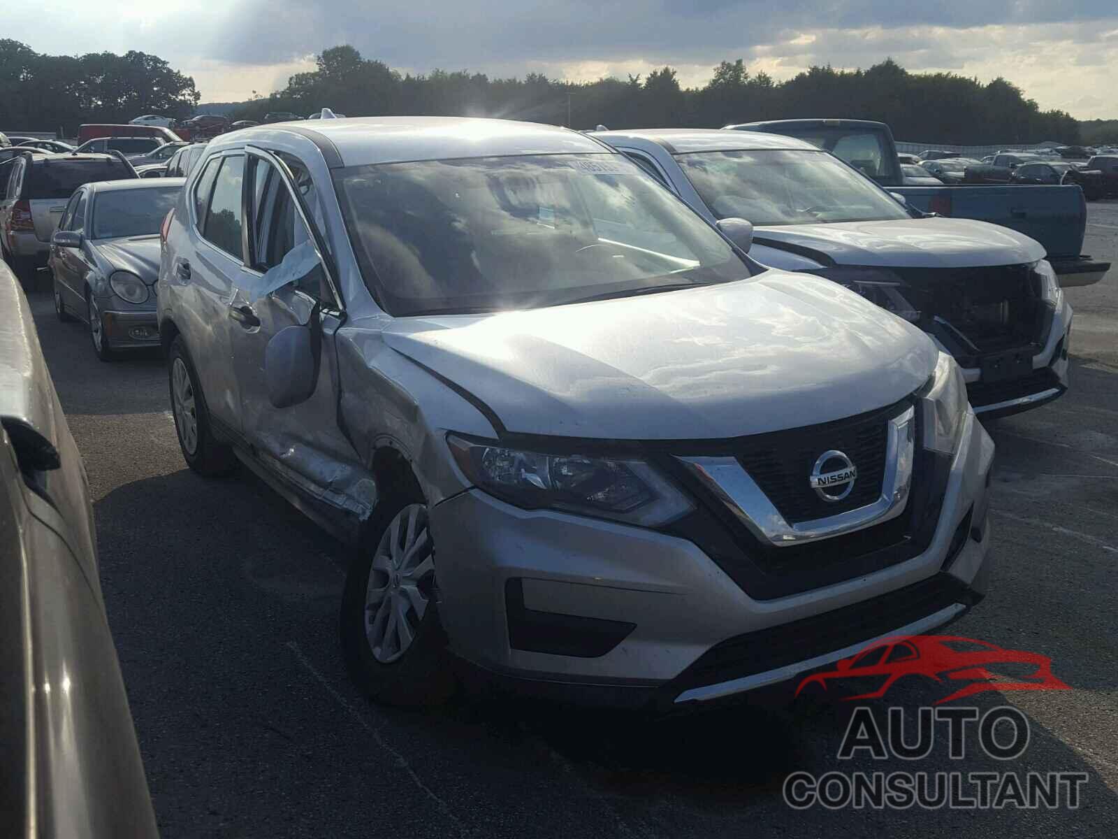 NISSAN ROGUE S 2017 - KNMAT2MTXHP505400