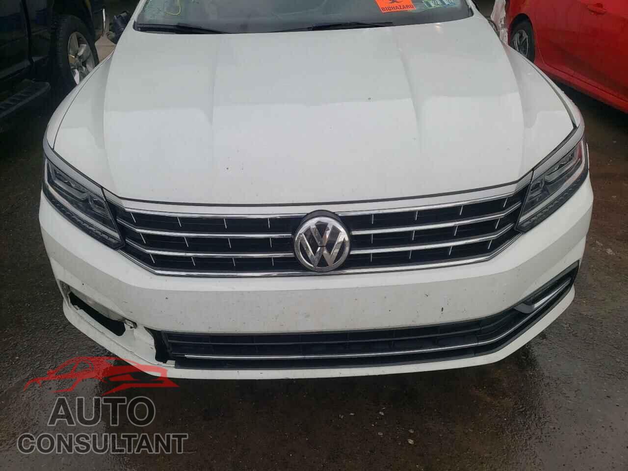 VOLKSWAGEN PASSAT 2017 - 1VWBT7A38HC030808