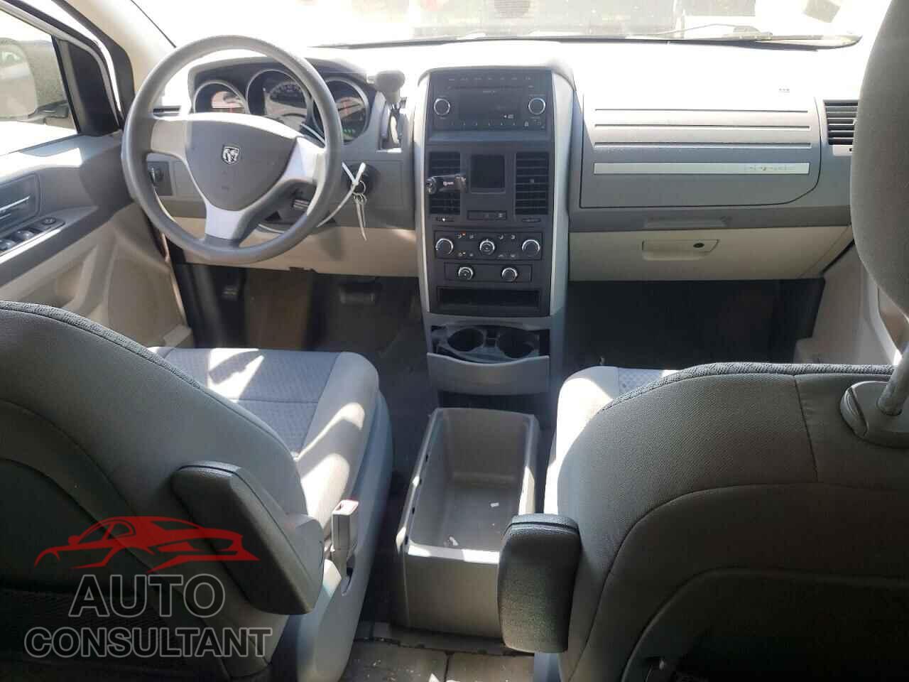 DODGE CARAVAN 2010 - 2D4RN4DE2AR111374