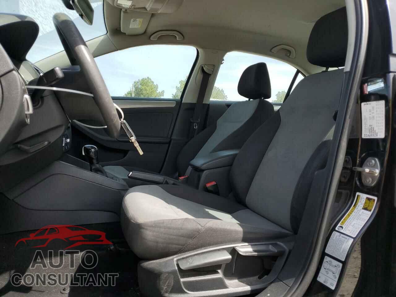 VOLKSWAGEN JETTA 2017 - 3VW2B7AJ6HM238024