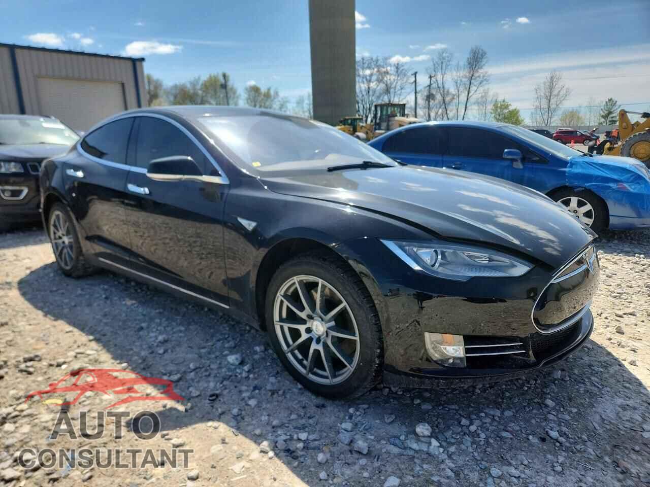 TESLA MODEL S 2013 - 5YJSA1DP9DFP06569