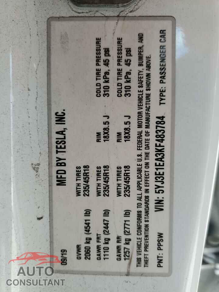 TESLA MODEL 3 2019 - 5YJ3E1EA3KF483784