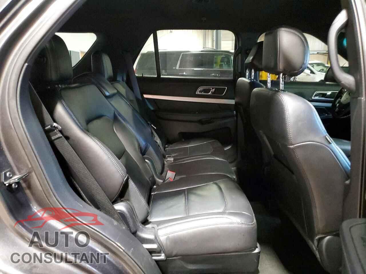 FORD EXPLORER 2017 - 1FM5K7D80HGB86355