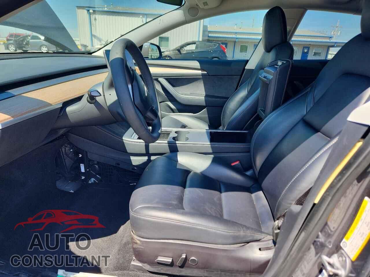 TESLA MODEL 3 2021 - 5YJ3E1EC2MF050526