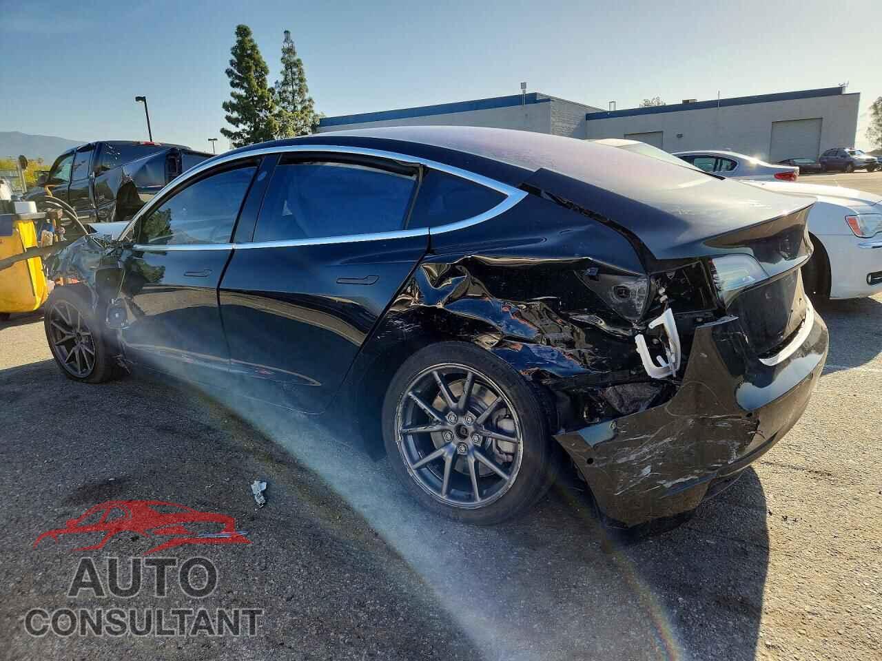 TESLA MODEL 3 2018 - 5YJ3E1EA6JF042052