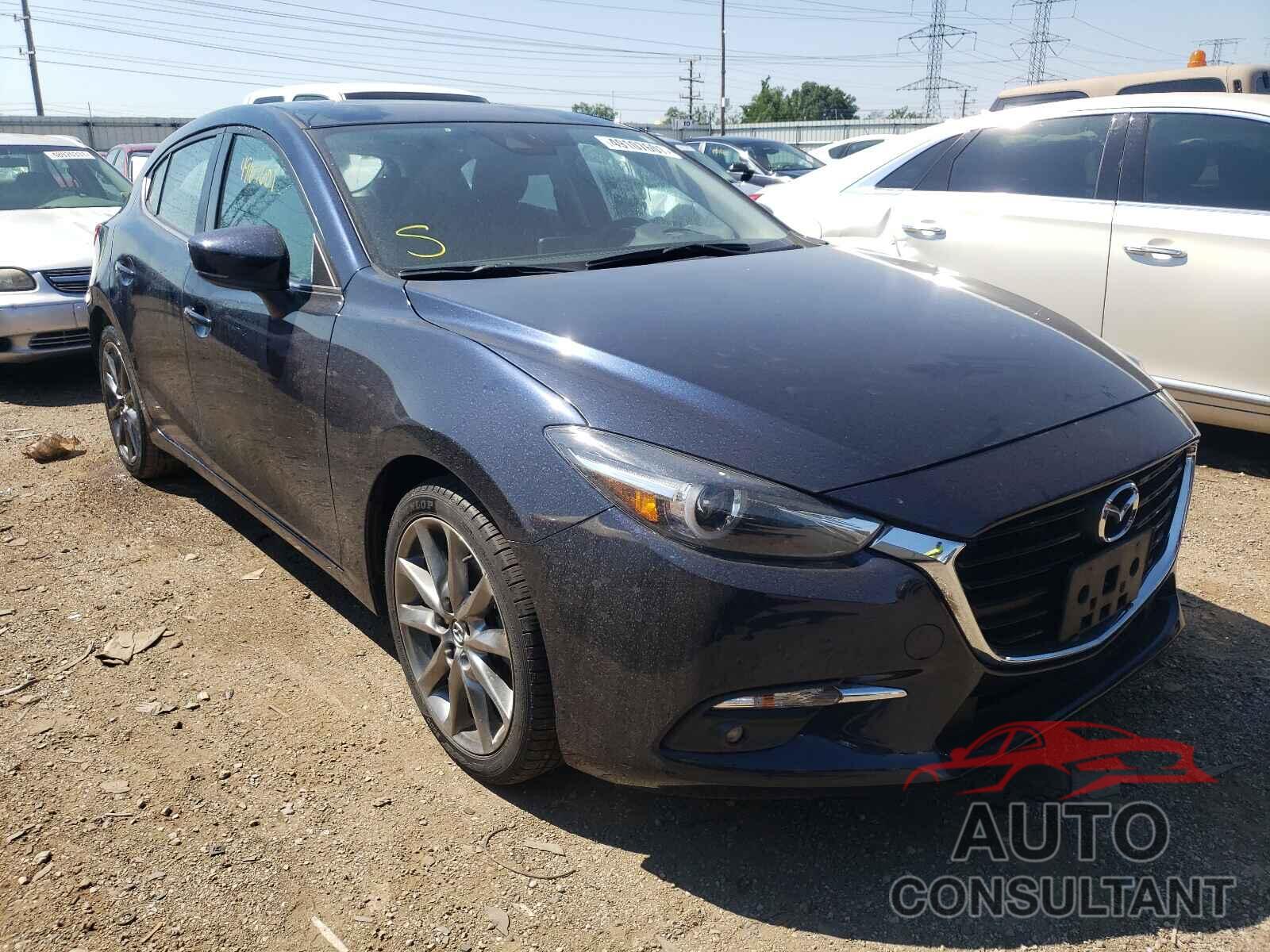 MAZDA 3 2018 - 3MZBN1M35JM226101