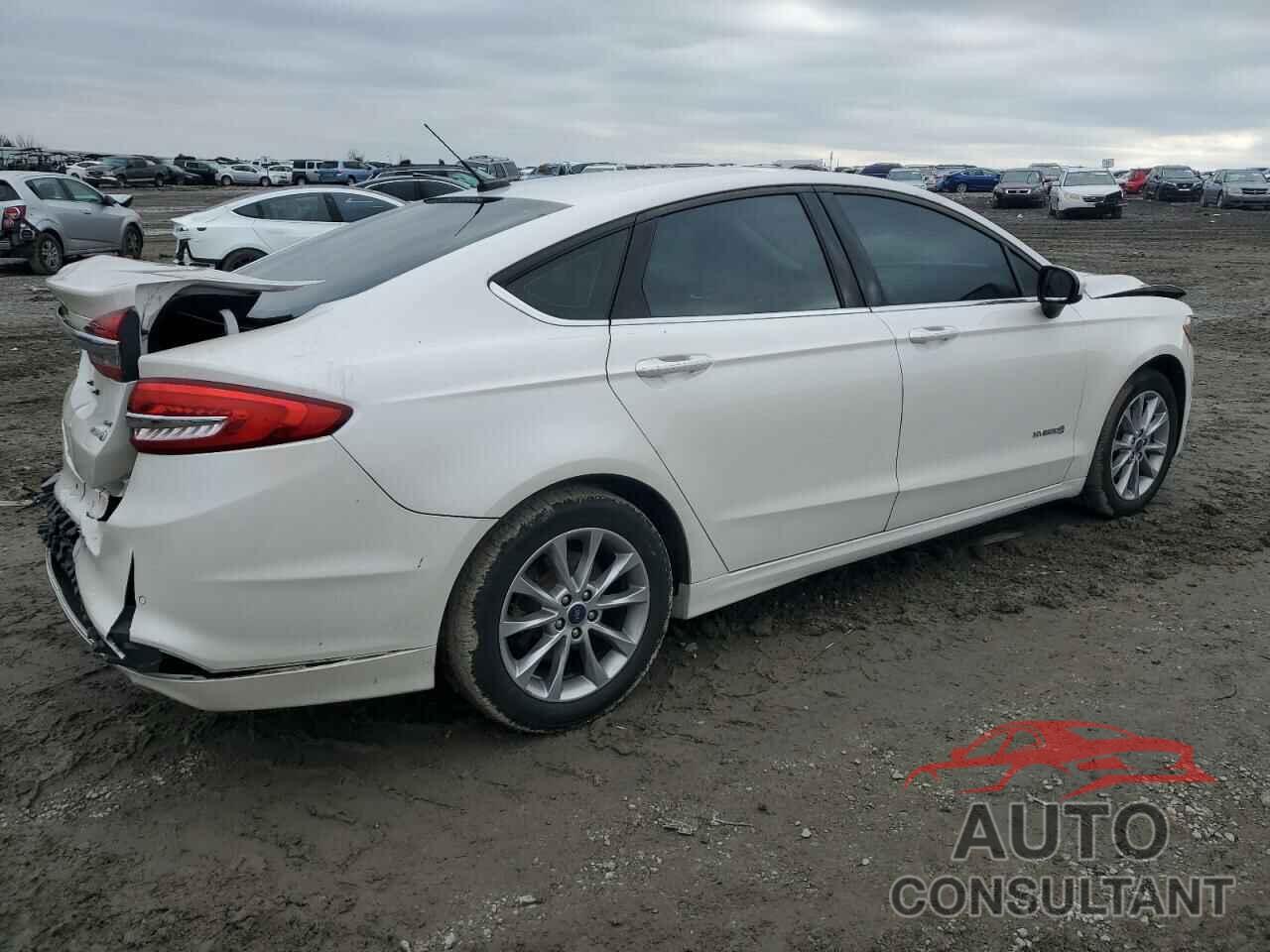 FORD FUSION 2017 - 3FA6P0LU8HR247045