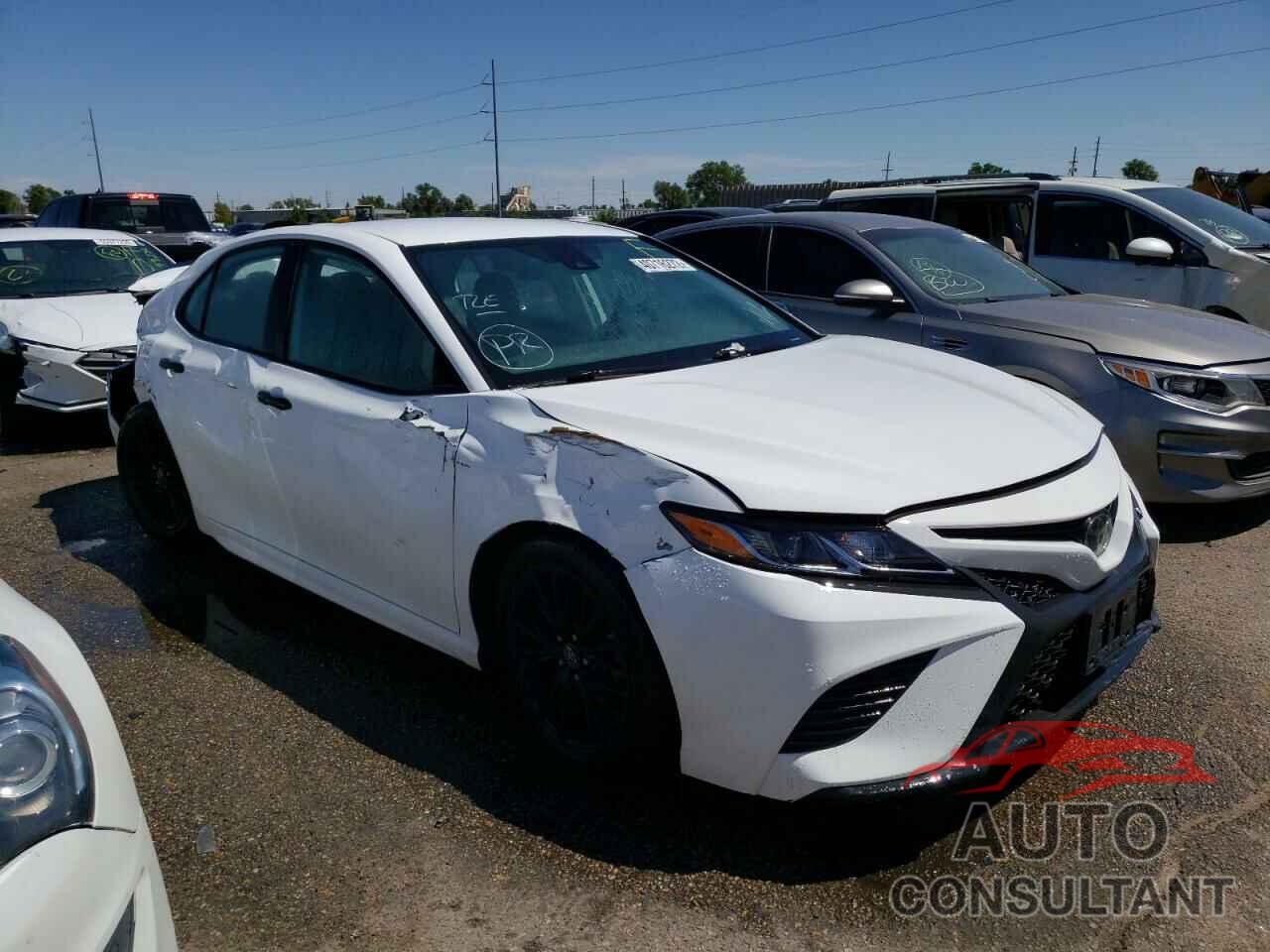 TOYOTA CAMRY 2019 - 4T1B11HK4KU261947