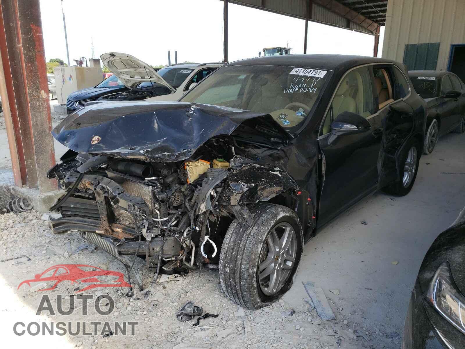 PORSCHE CAYENNE 2016 - WP1AA2A28GLA02289