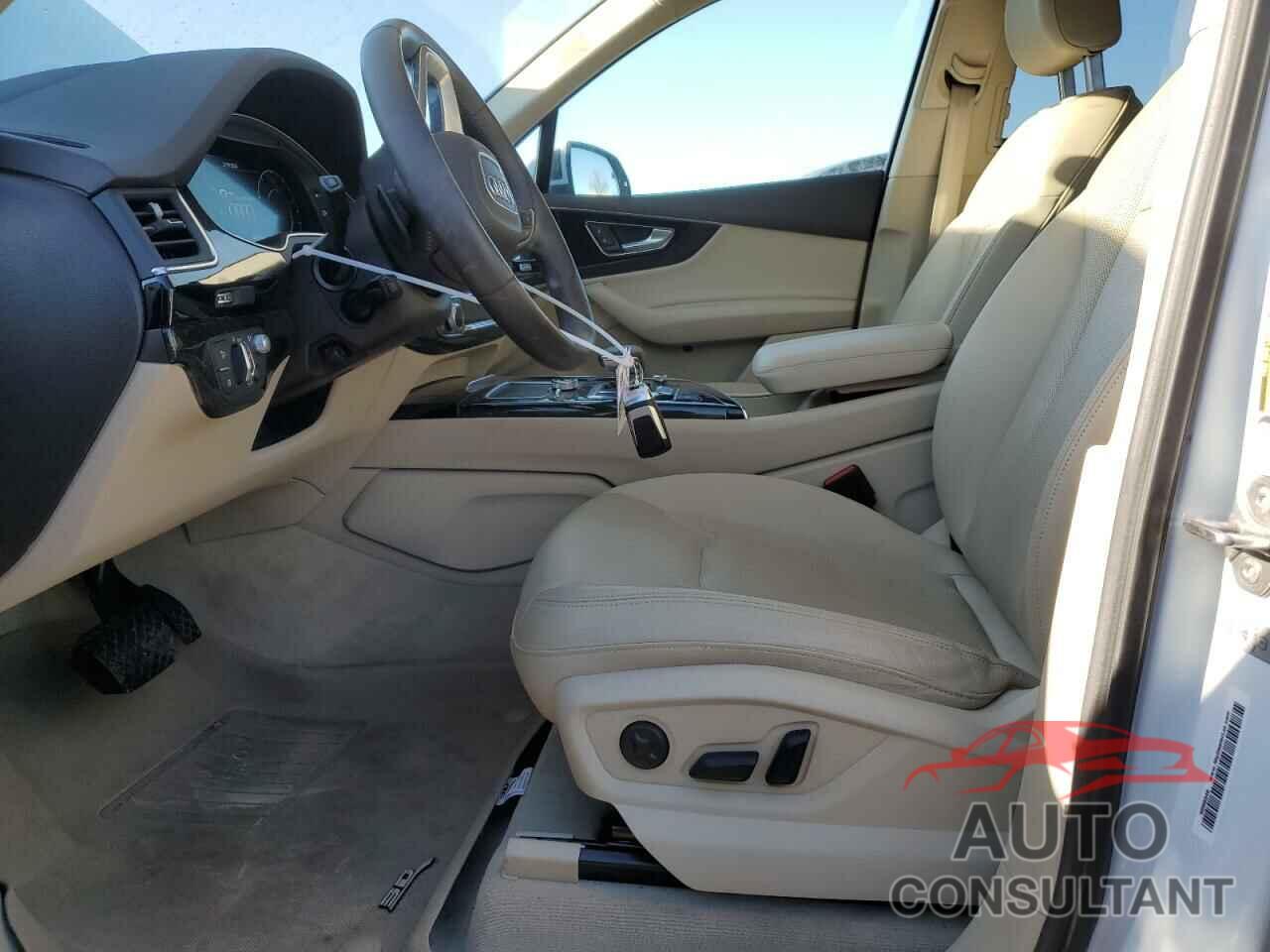 AUDI Q7 2019 - WA1VAAF7XKD021683