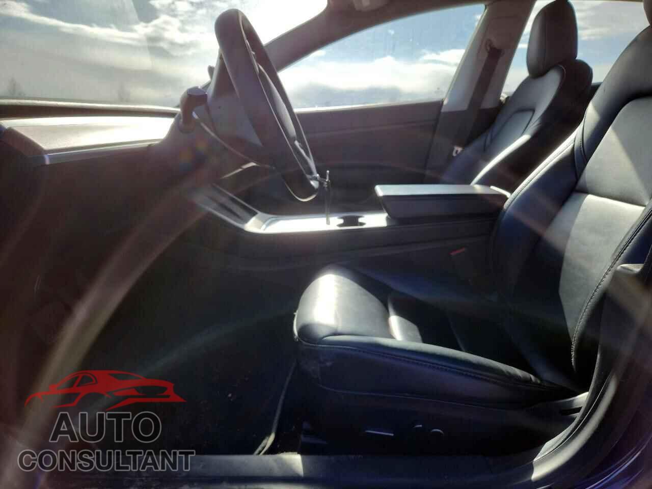 TESLA MODEL 3 2021 - 5YJ3E1EA0MF870215