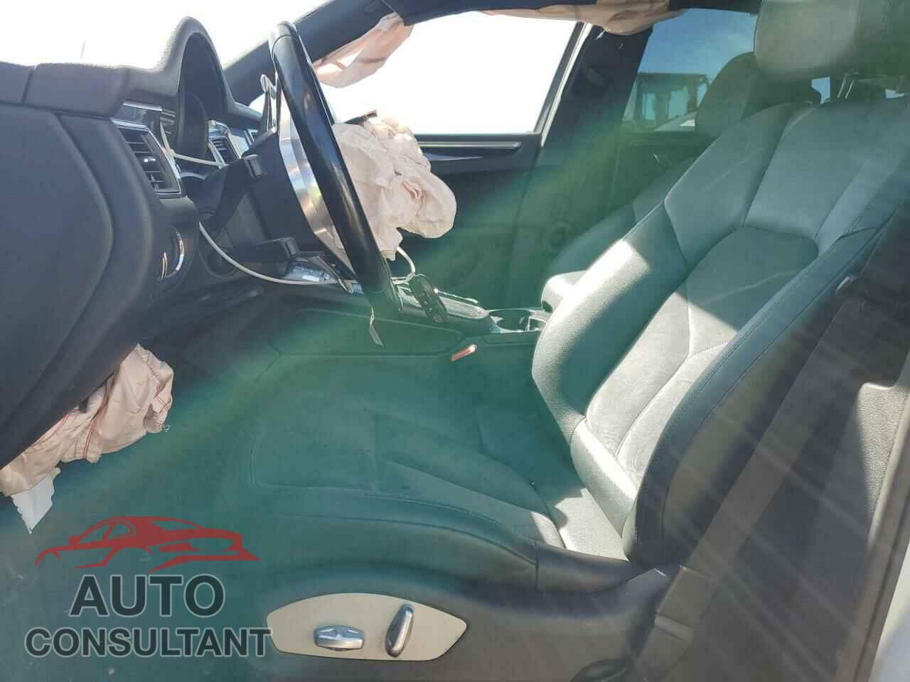 PORSCHE MACAN 2018 - WP1AA2A50JLB01643