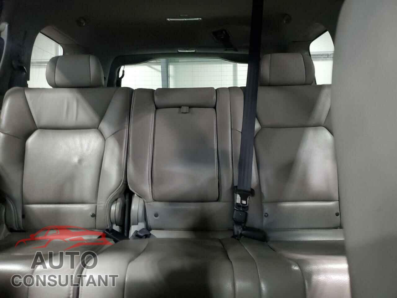 HONDA PILOT 2011 - 5FNYF4H57BB106376