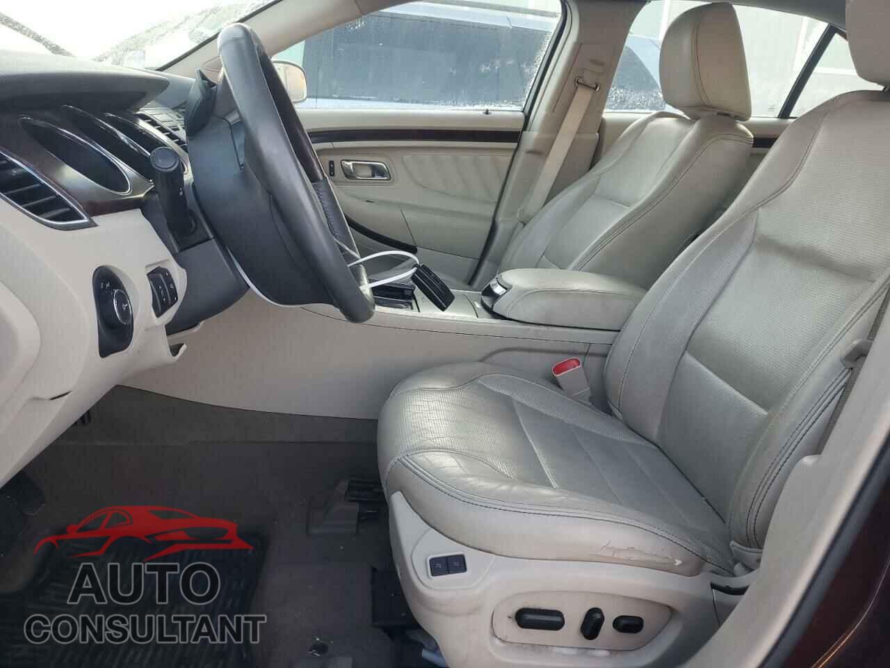 FORD TAURUS 2010 - 1FAHP2FW0AG109627