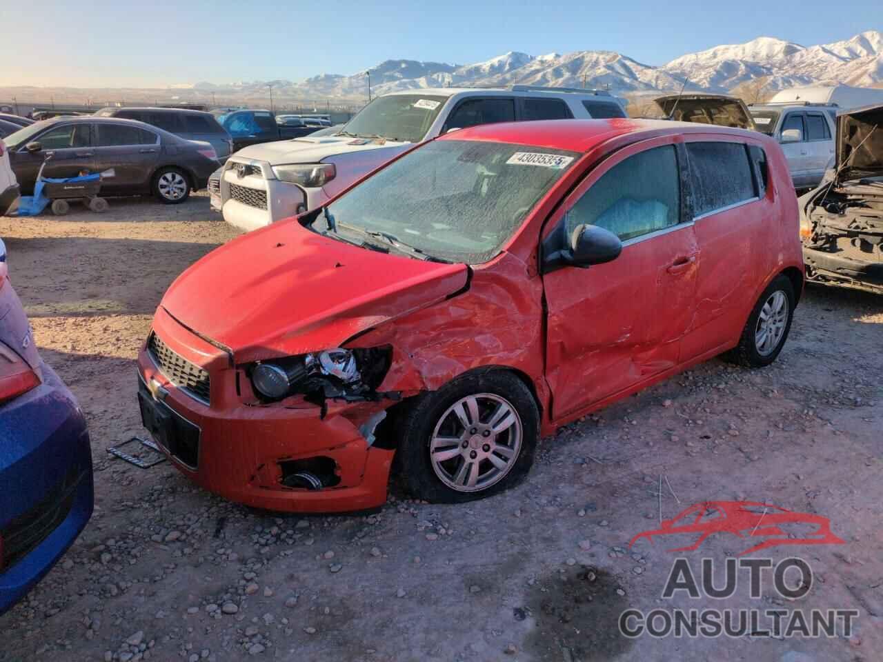CHEVROLET SONIC 2012 - 1G1JC6SH8C4102539