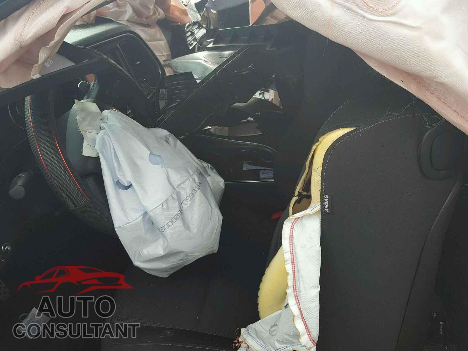 DODGE CHALLENGER 2015 - 2C3CDZAT4FH910614