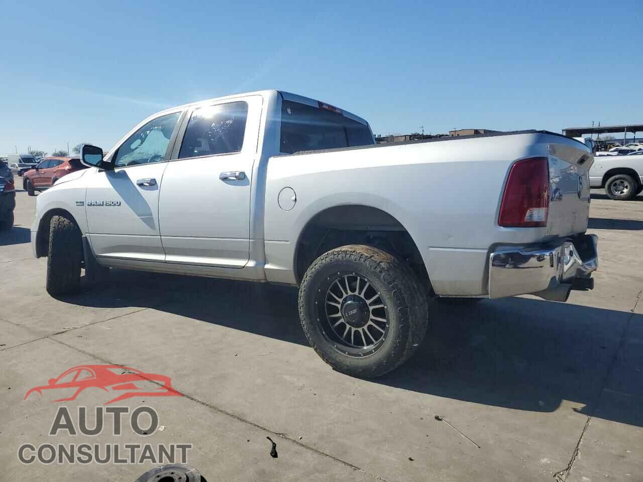 DODGE RAM 1500 2012 - 1C6RD7LT8CS118789