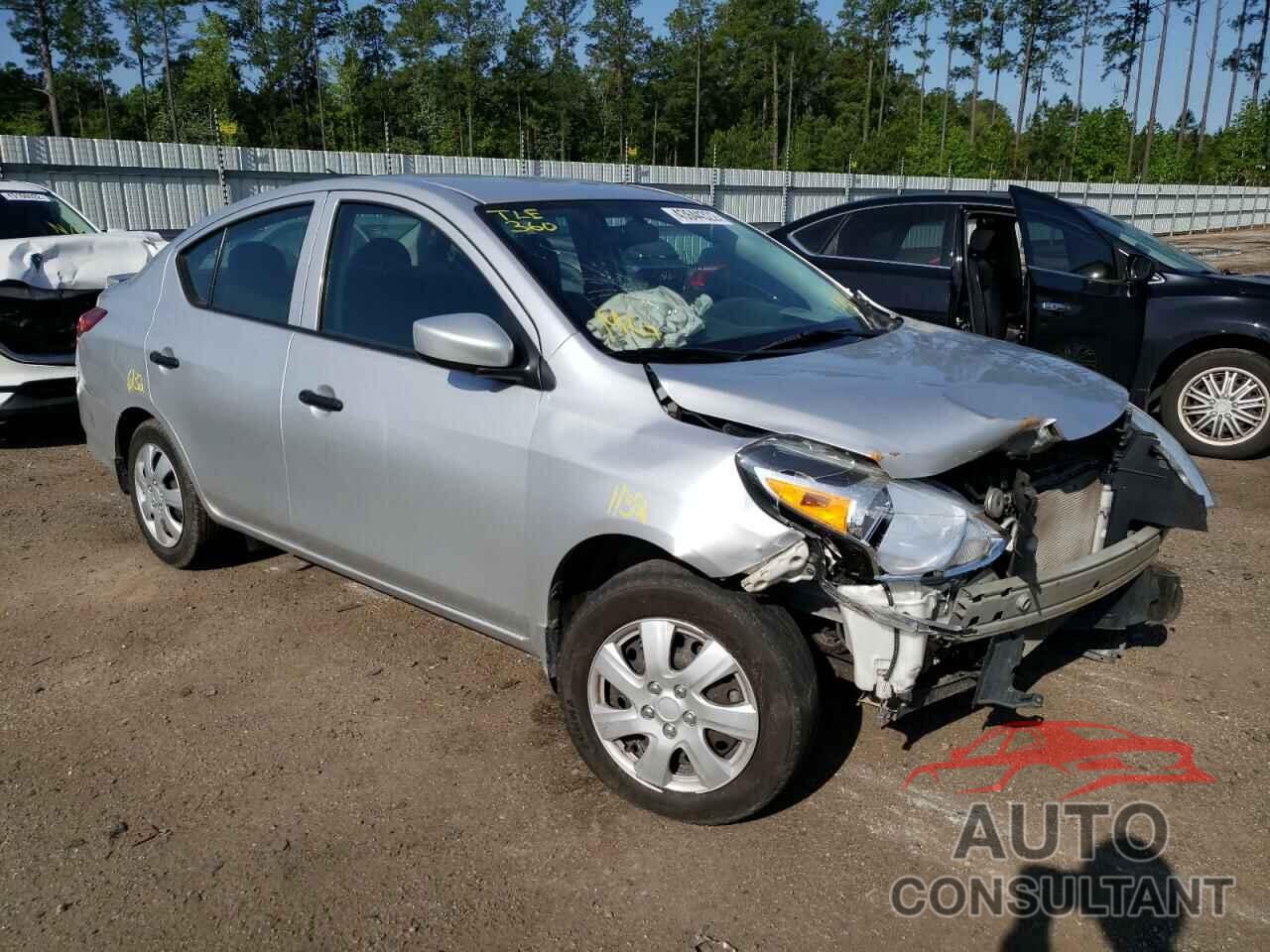 NISSAN VERSA 2017 - 3N1CN7AP6HL864295