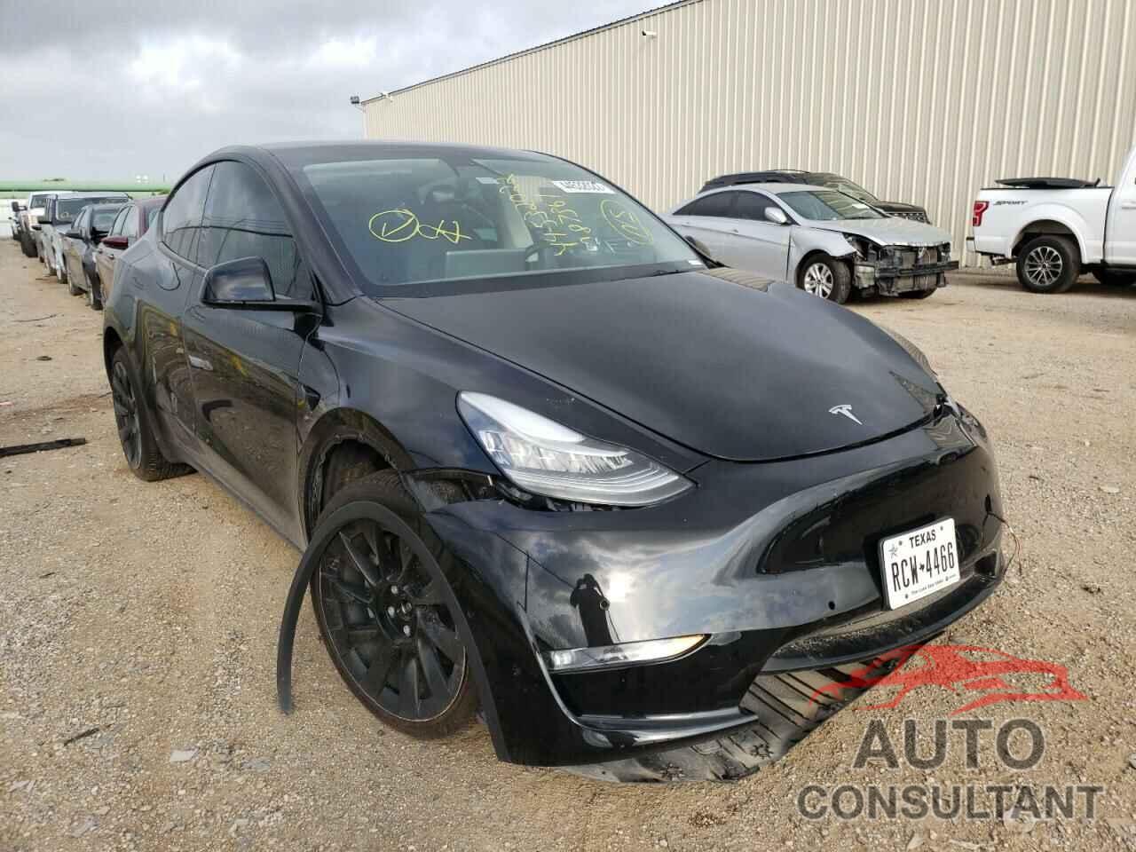 TESLA MODEL Y 2021 - 5YJYGDEE4MF287361