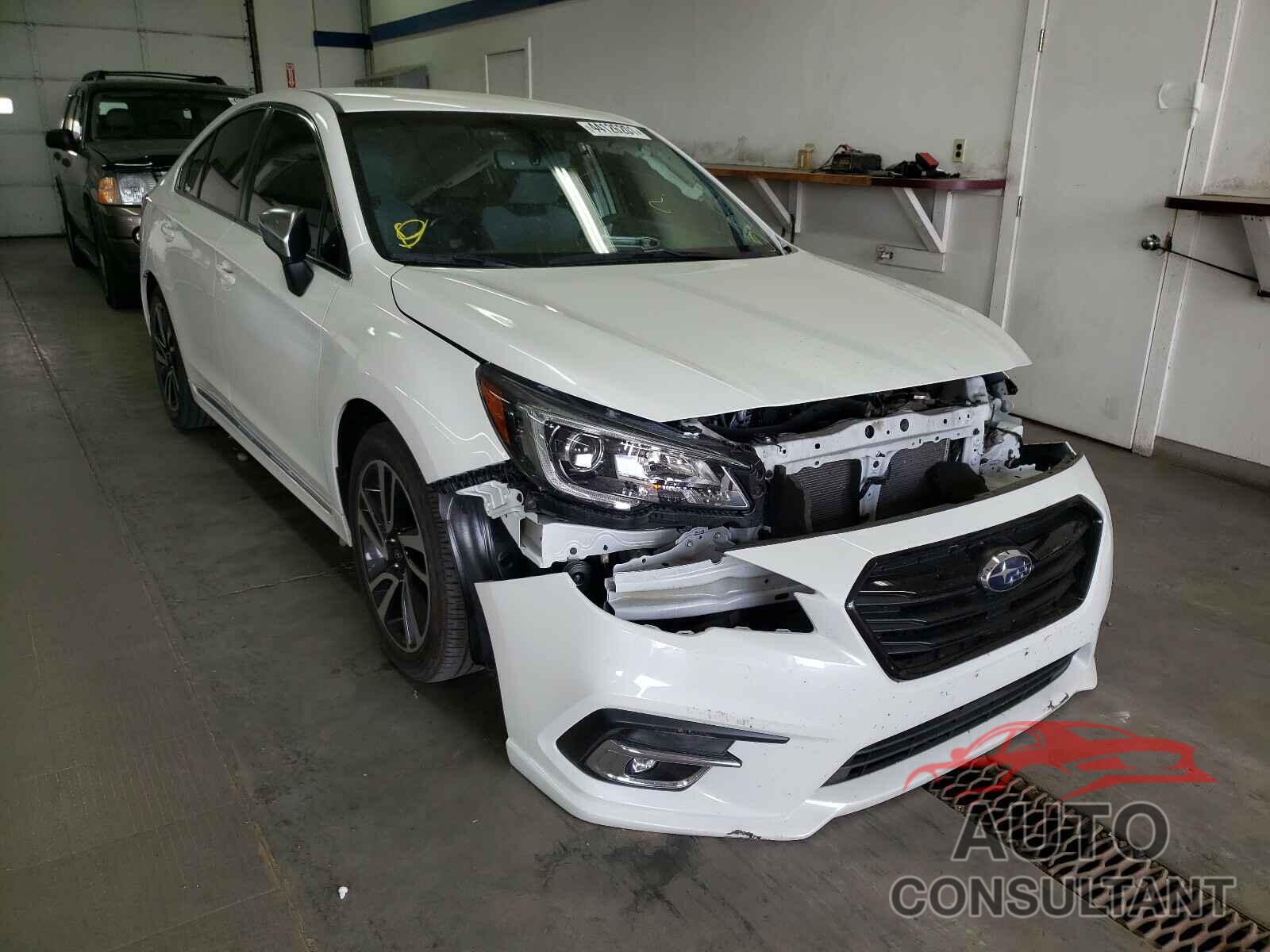 SUBARU LEGACY 2019 - 4S3BNAR66K3038132