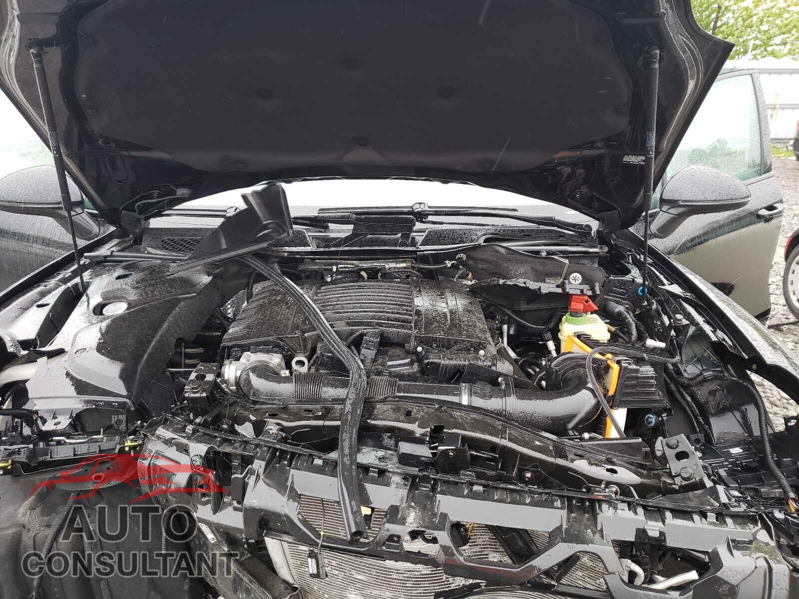 PORSCHE CAYENNE 2018 - WP1AA2A20JKA07726