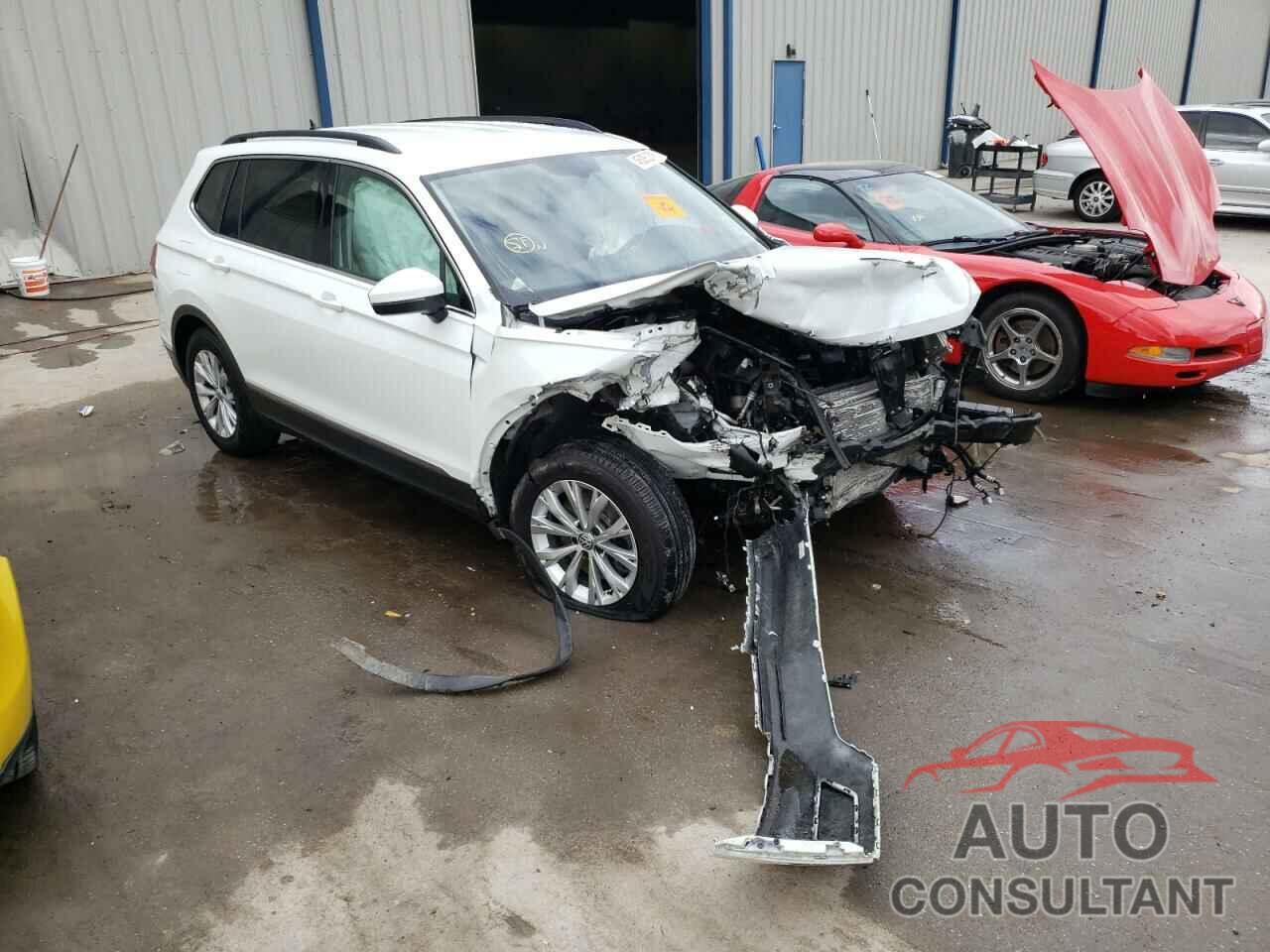 VOLKSWAGEN TIGUAN 2018 - 3VV2B7AX4JM021182