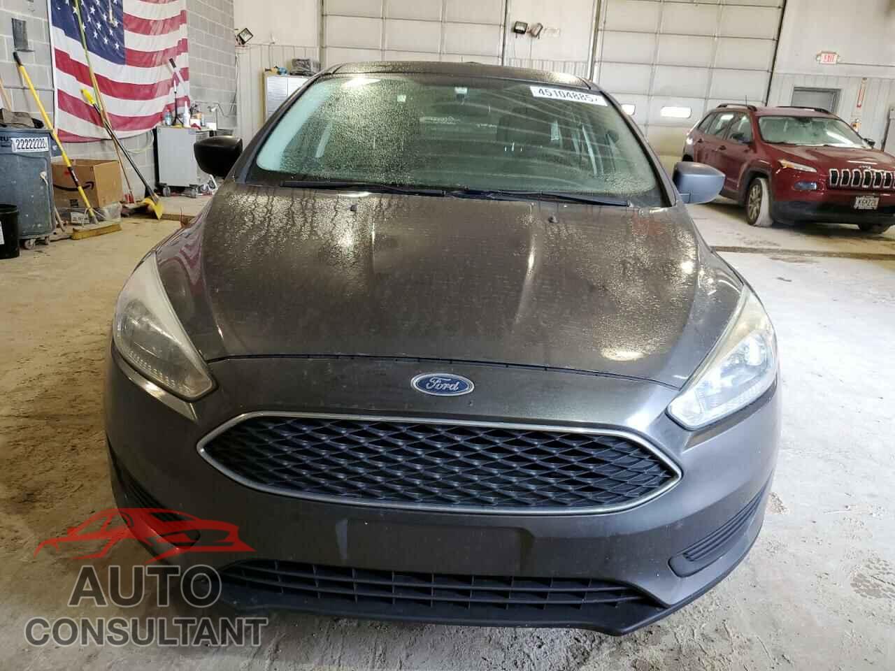 FORD FOCUS 2015 - 1FADP3E20FL220177