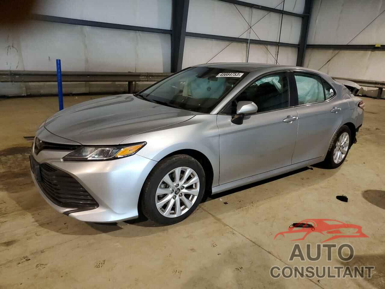 TOYOTA CAMRY 2018 - 4T1B11HK4JU509788