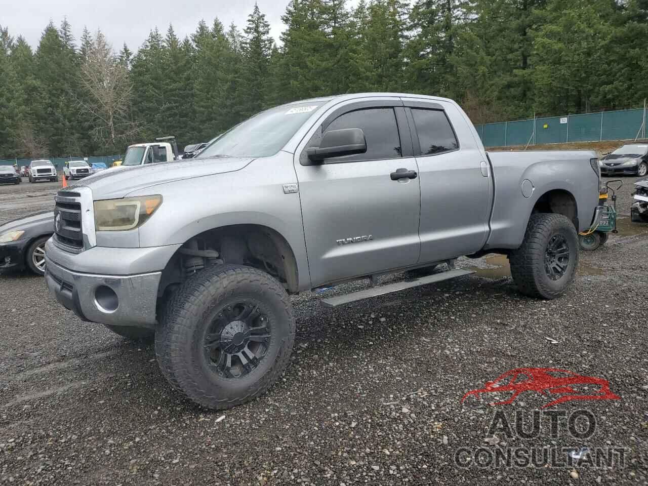 TOYOTA TUNDRA 2010 - 5TFUM5F15AX005299