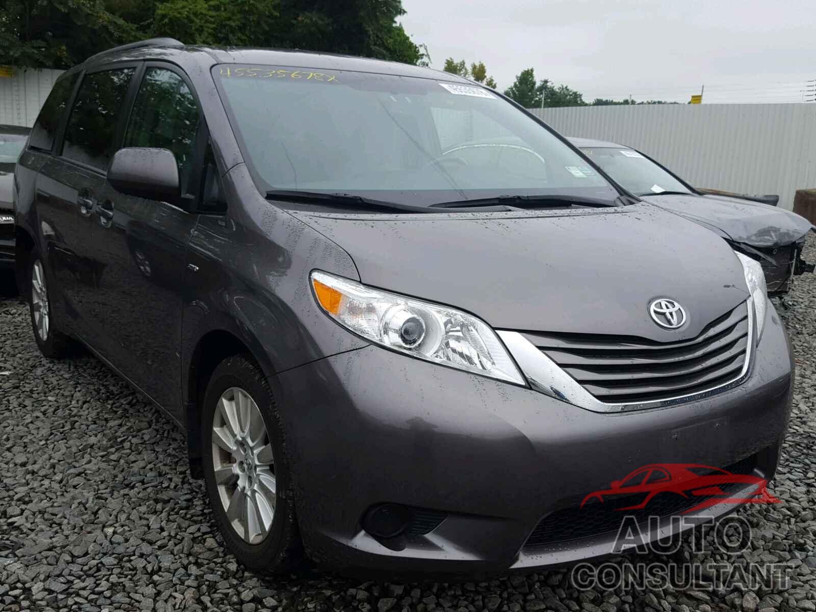 TOYOTA SIENNA LE 2017 - 5TDJZ3DC3HS164836