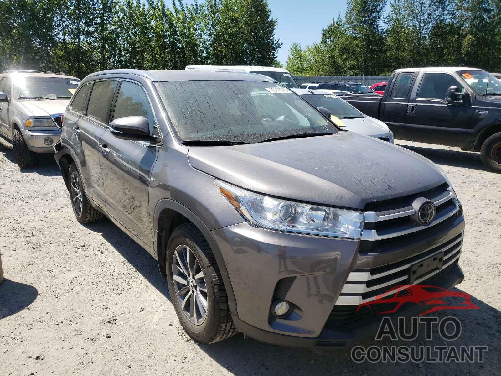 TOYOTA HIGHLANDER 2018 - 5TDJZRFH6JS556355