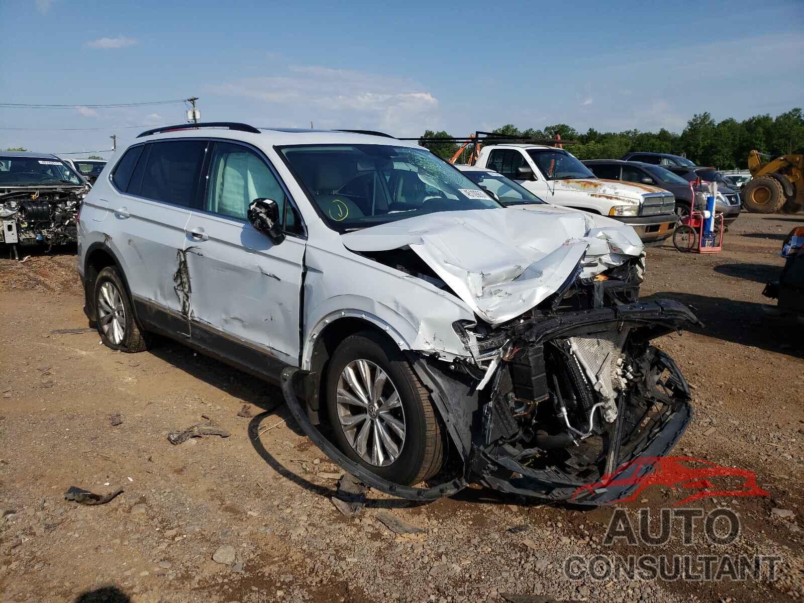 VOLKSWAGEN TIGUAN 2018 - 3VV2B7AX9JM051391