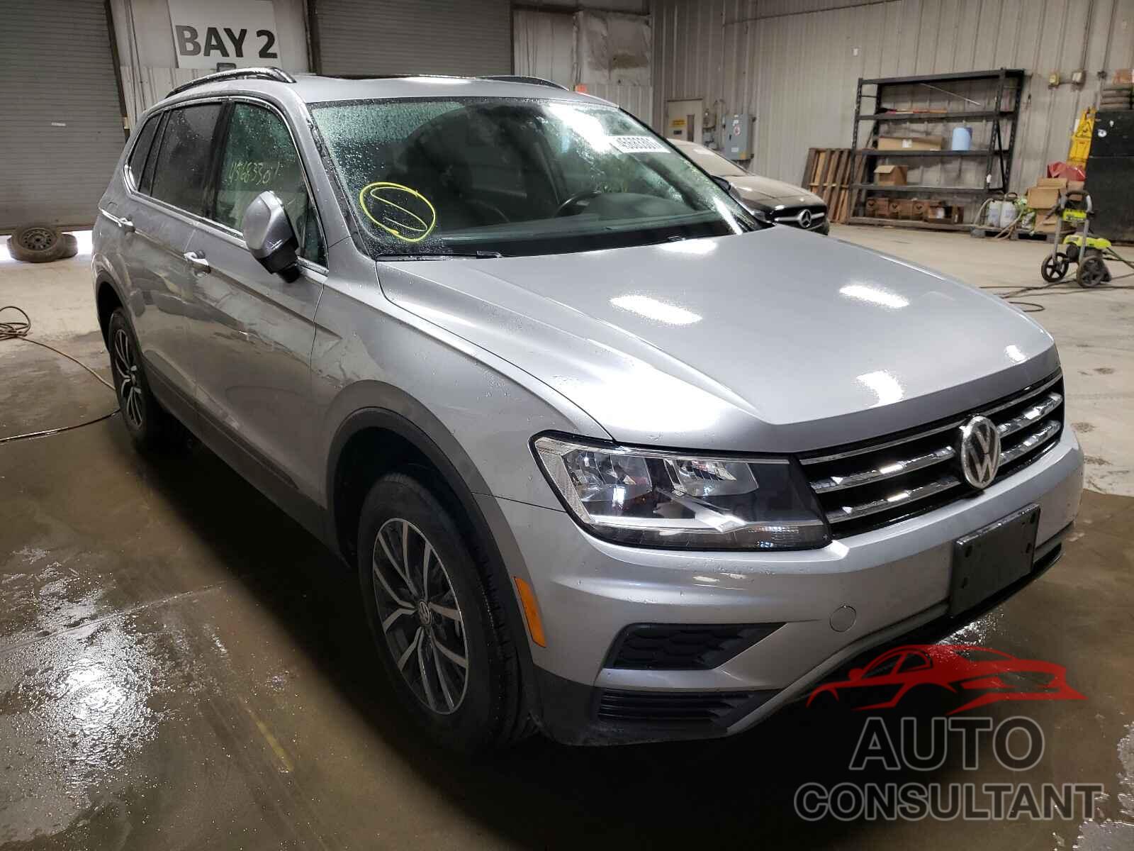 VOLKSWAGEN TIGUAN 2019 - 3VV2B7AX4KM097969
