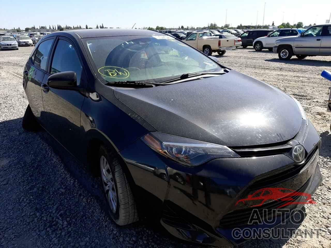 TOYOTA COROLLA 2018 - 5YFBURHE1JP838627