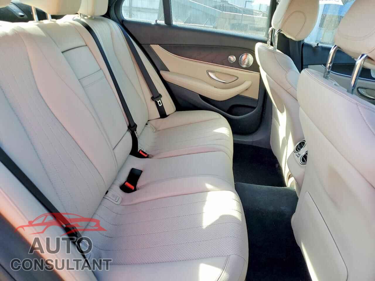 MERCEDES-BENZ E-CLASS 2017 - WDDZF4JB2HA170675