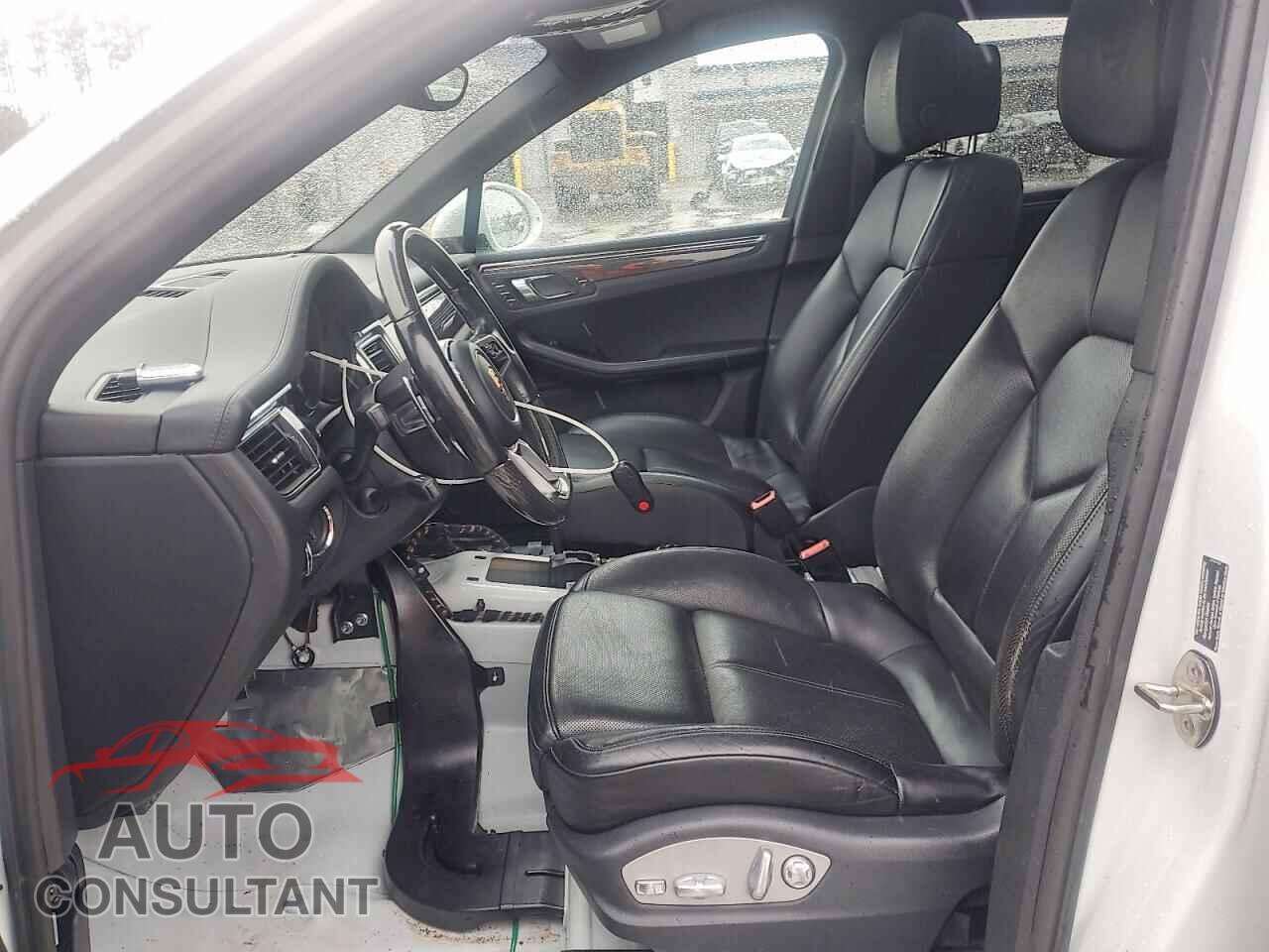 PORSCHE MACAN 2015 - WP1AB2A5XFLB43175