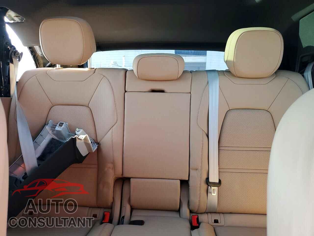 PORSCHE CAYENNE 2022 - WP1AA2AY4NDA05461