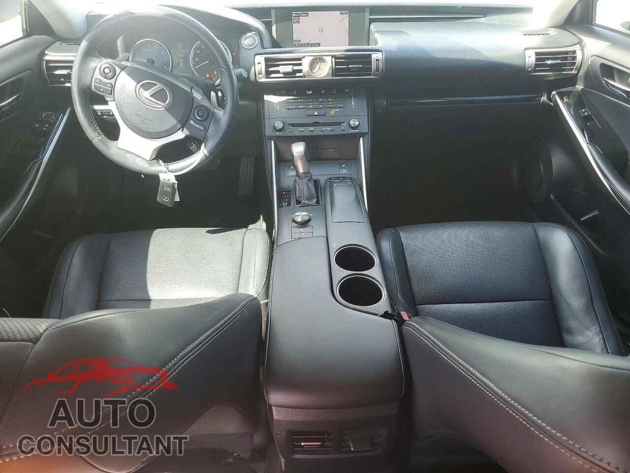 LEXUS IS 2015 - JTHBF1D20F5052716