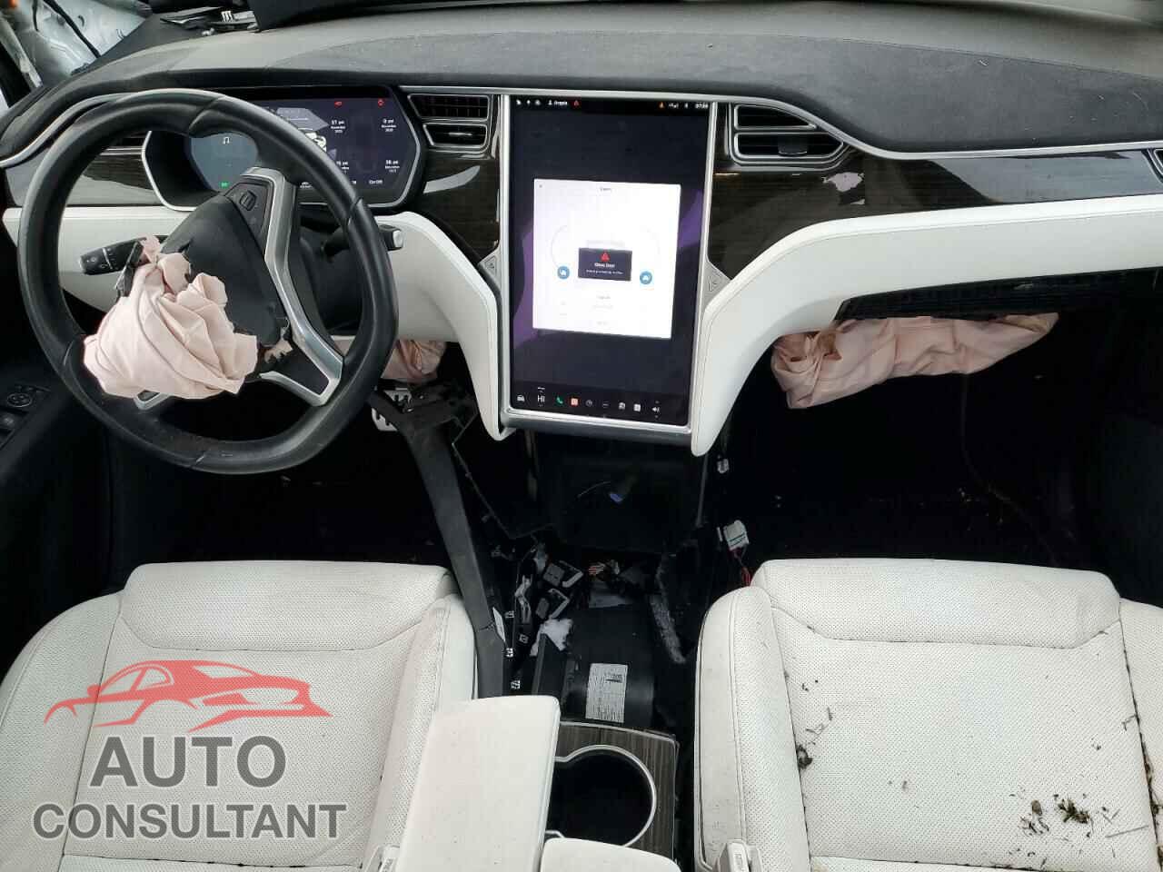 TESLA MODEL X 2016 - 5YJXCBE47GFS00642