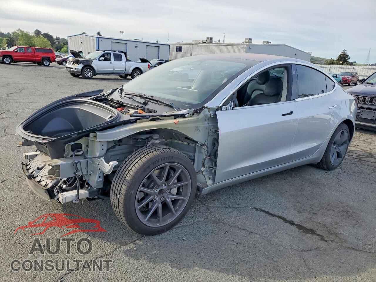 TESLA MODEL 3 2018 - 5YJ3E1EA2JF060726