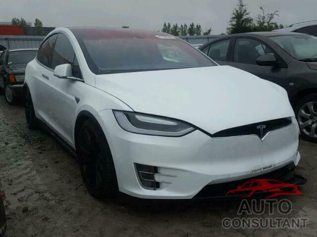 TESLA MODEL X 2016 - 5YJXCBE27GF015120