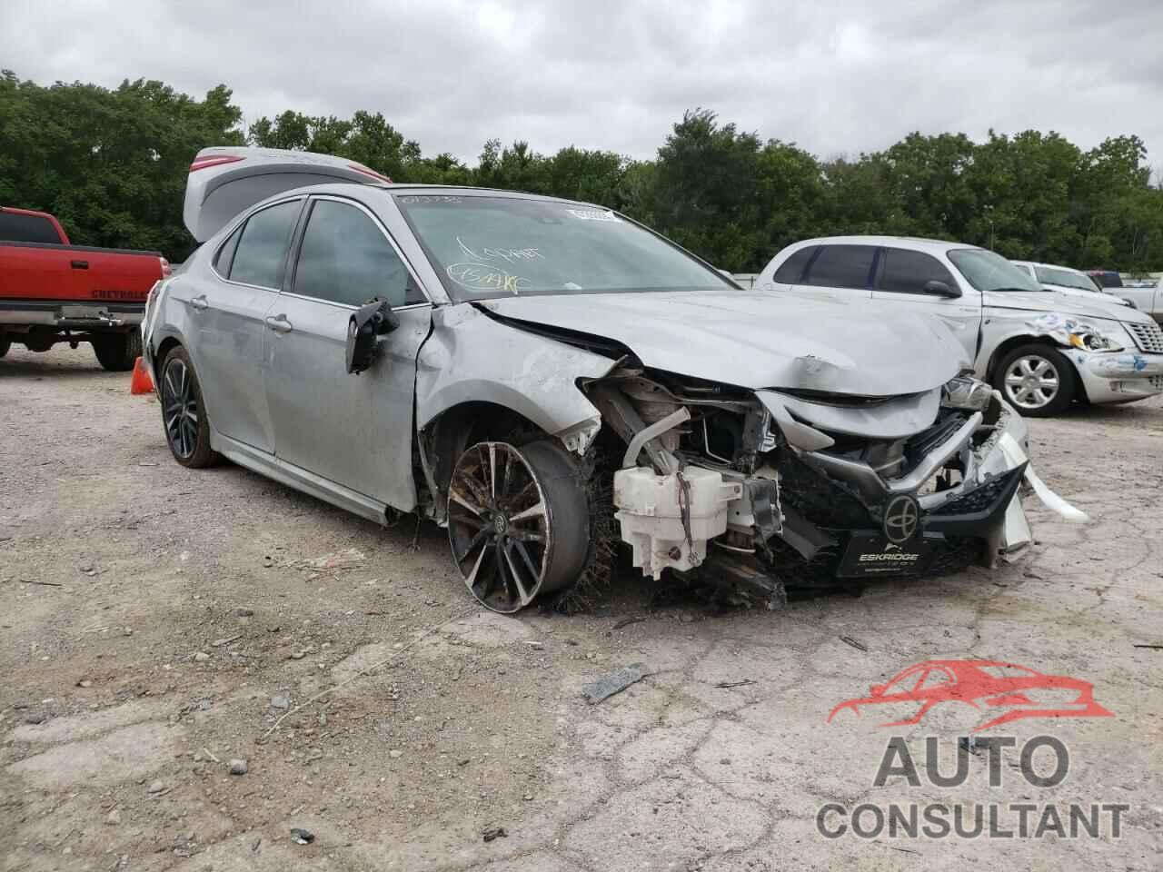 TOYOTA CAMRY 2018 - 4T1BZ1HK0JU013735