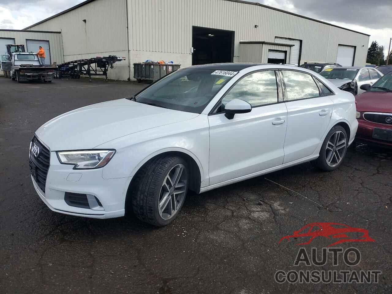 AUDI A3 2018 - WAUB8GFF3J1027546