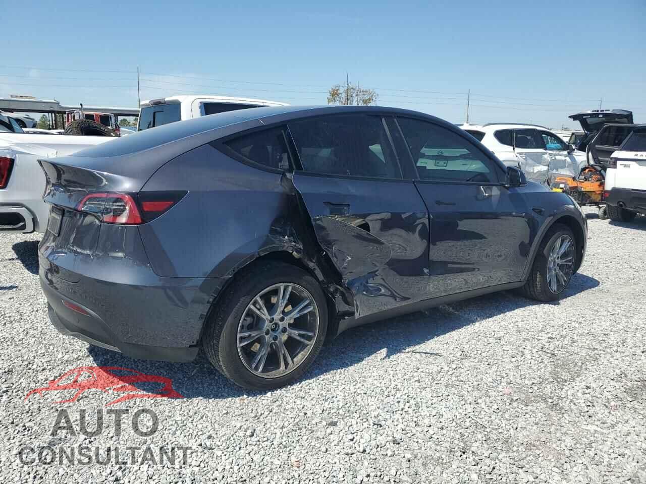 TESLA MODEL Y 2023 - 7SAYGDEE4PF859665