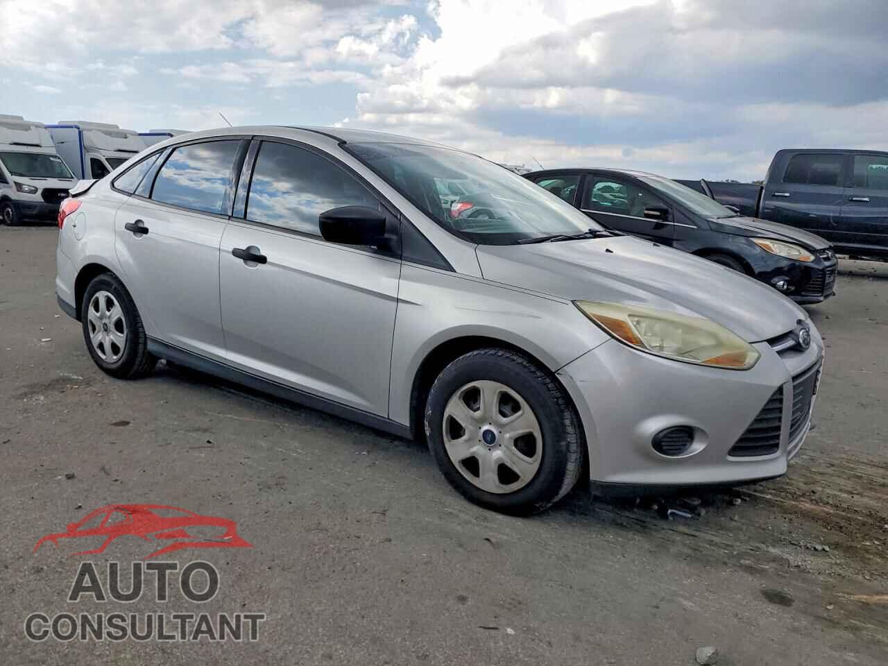 FORD FOCUS 2013 - 1FADP3E24DL369544