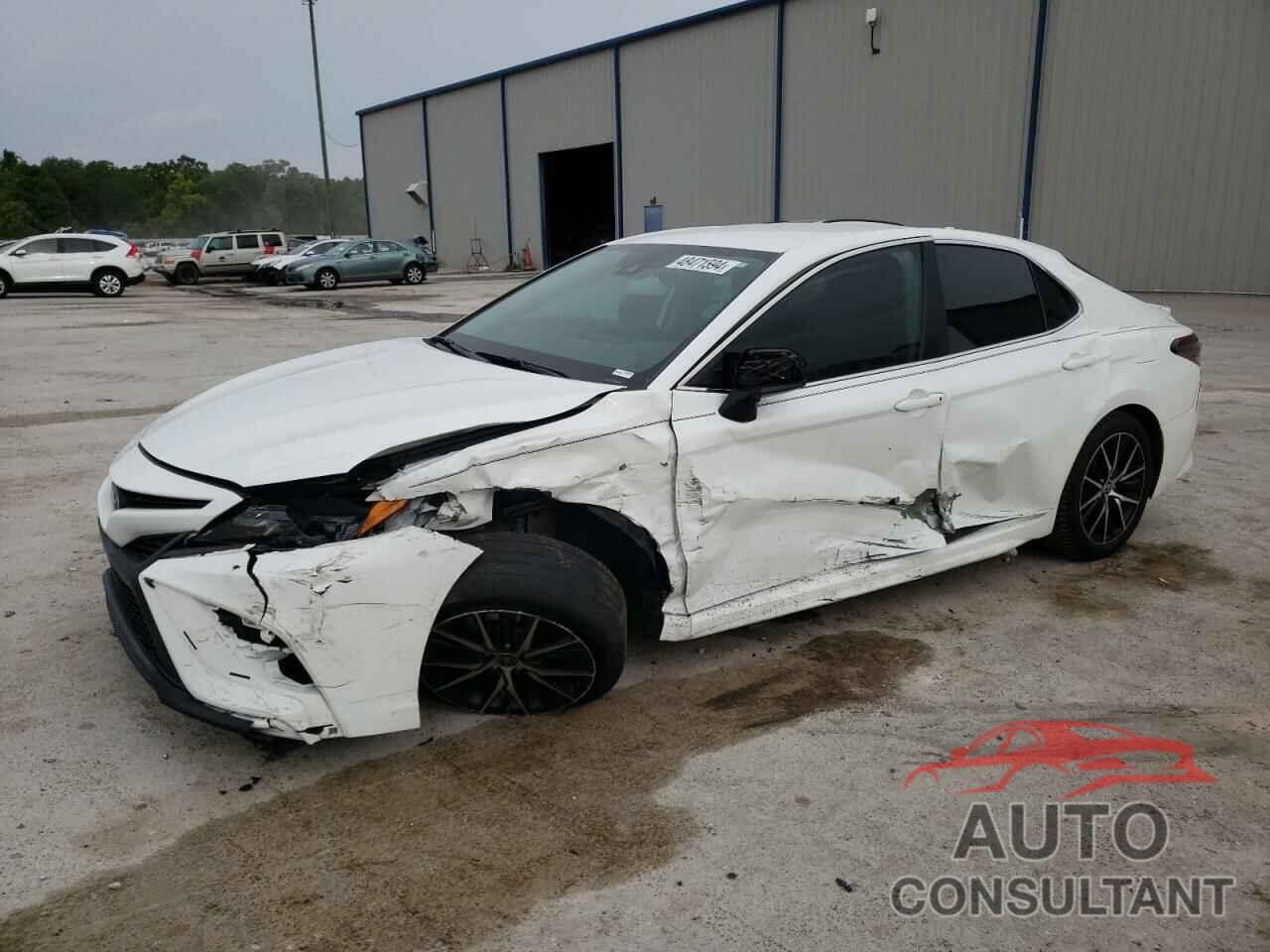 TOYOTA CAMRY 2021 - 4T1G11AK2MU460269