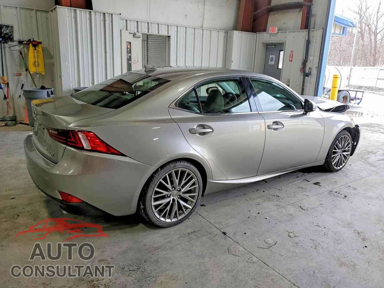 LEXUS IS 2014 - JTHCF1D26E5011817