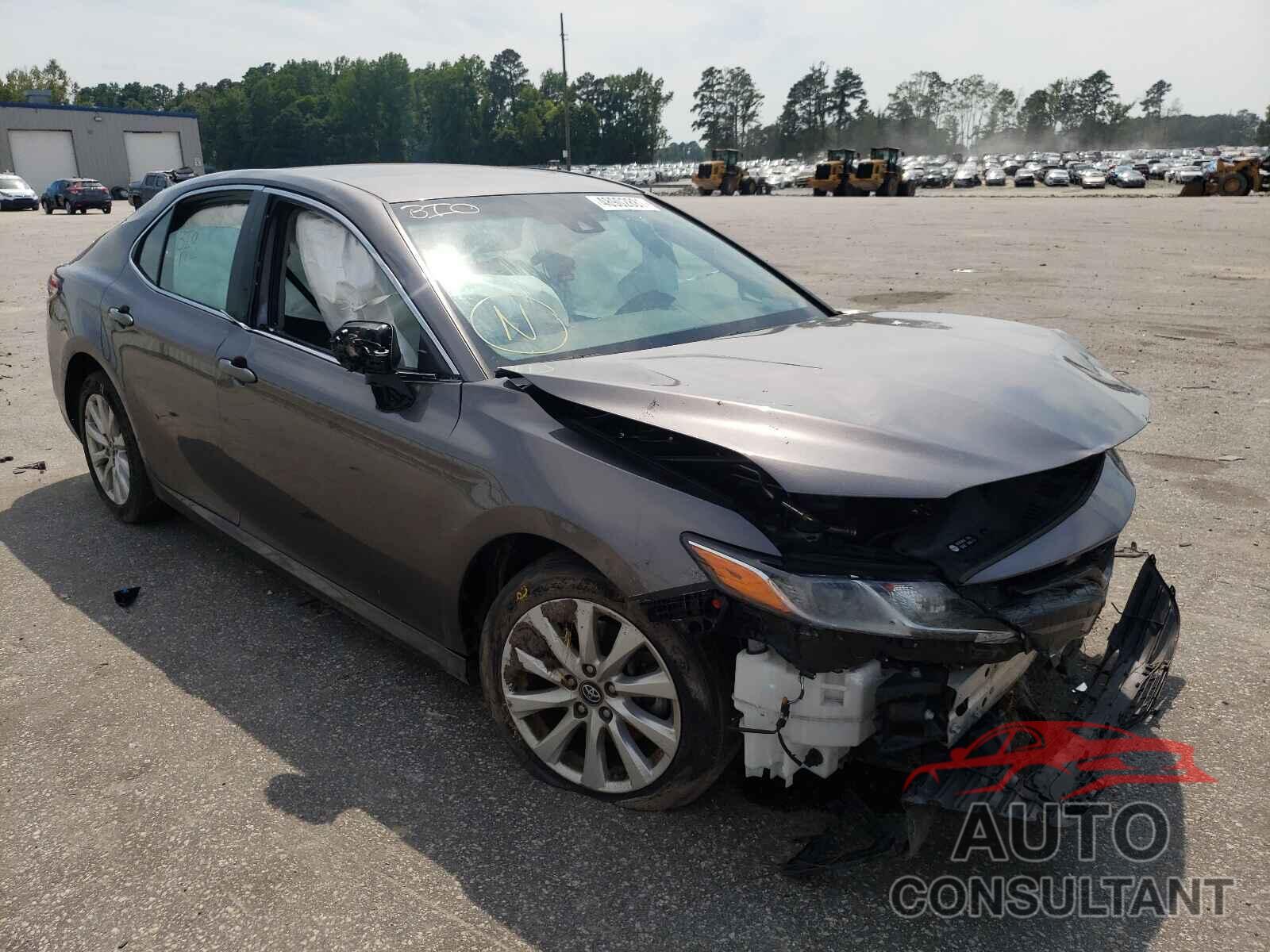 TOYOTA CAMRY 2018 - 4T1B11HK4JU651011