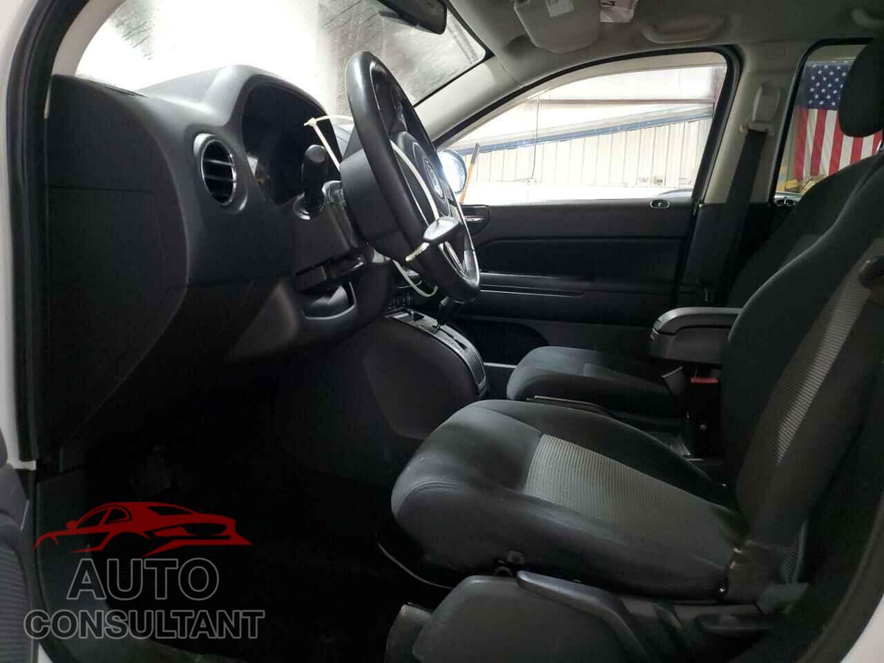 JEEP COMPASS 2011 - 1J4NF1FB3BD239356
